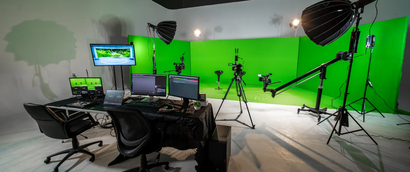 A creative studio lab classroom at PIB College