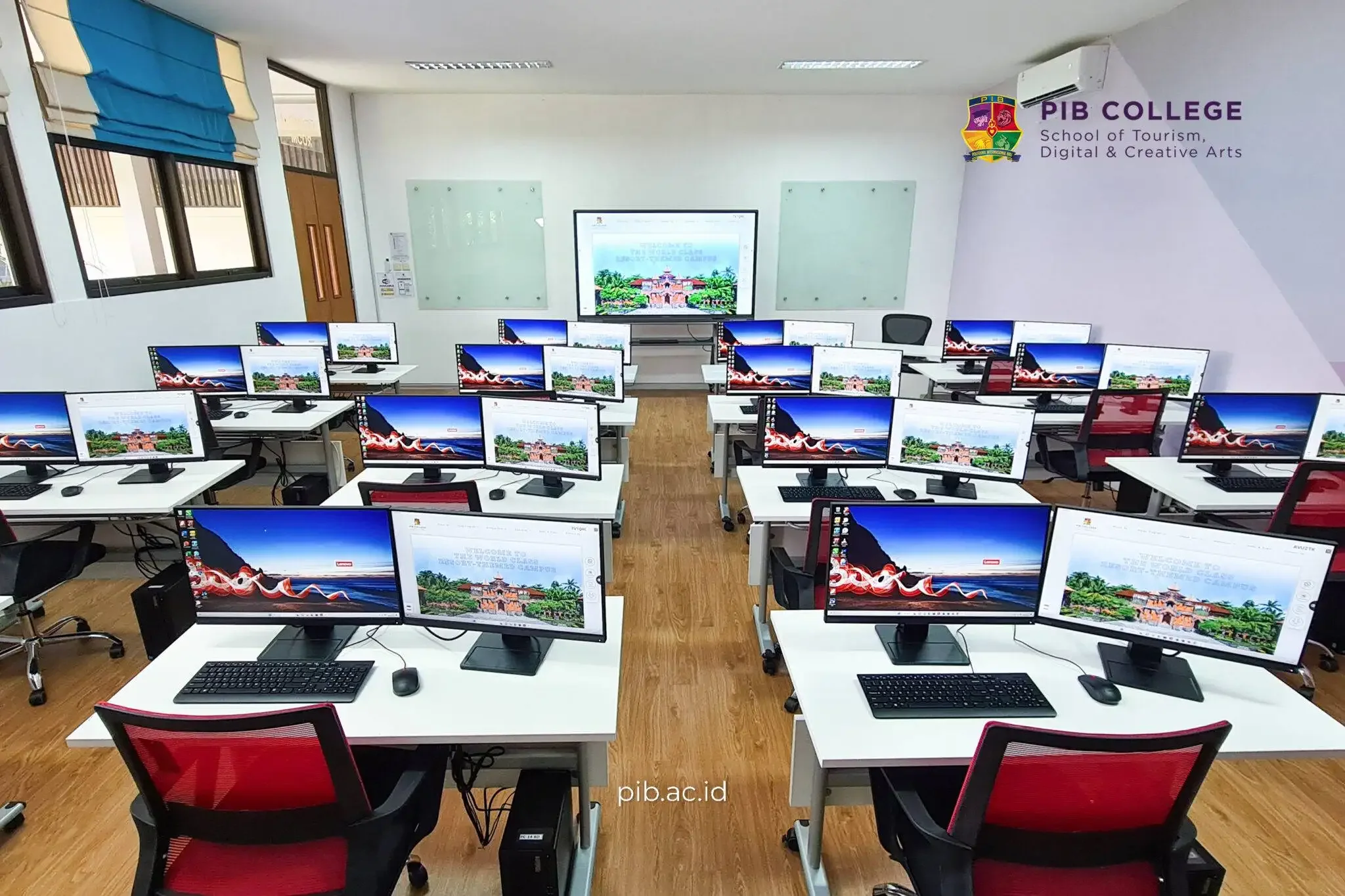 The multimedia editing lab at PIB College