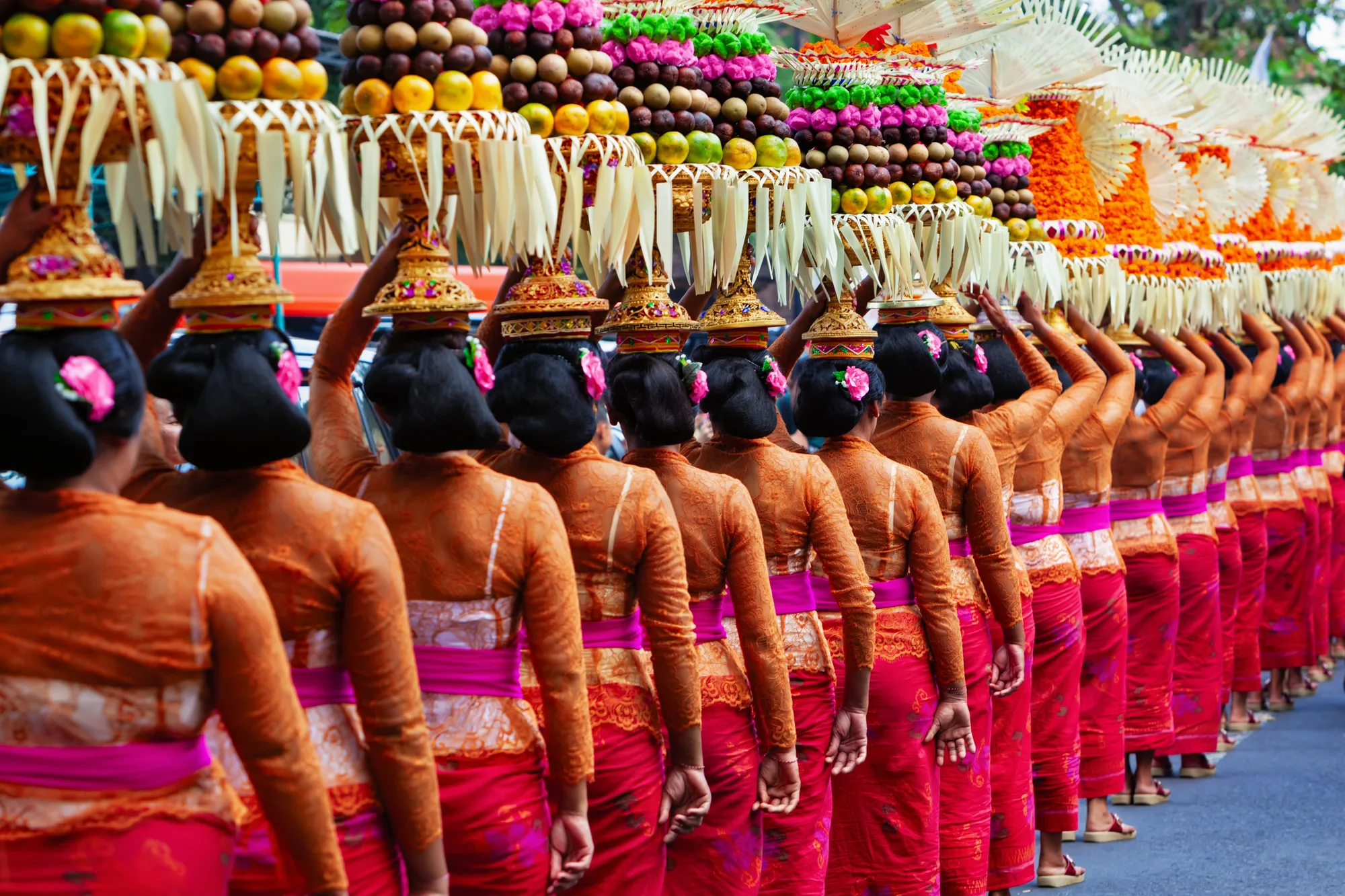 Balinese women carrying offerings to a ceremony