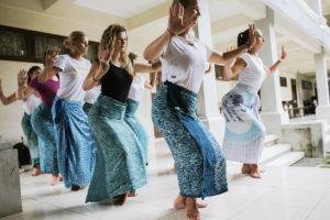 StudyInBali_Ceremonial_Balinese_Dance_web_03