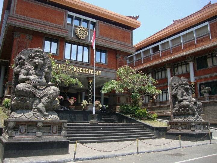 Universitas Udayana’s sudirman campus in Bali, a hub for top academic programs and student learning experiences.